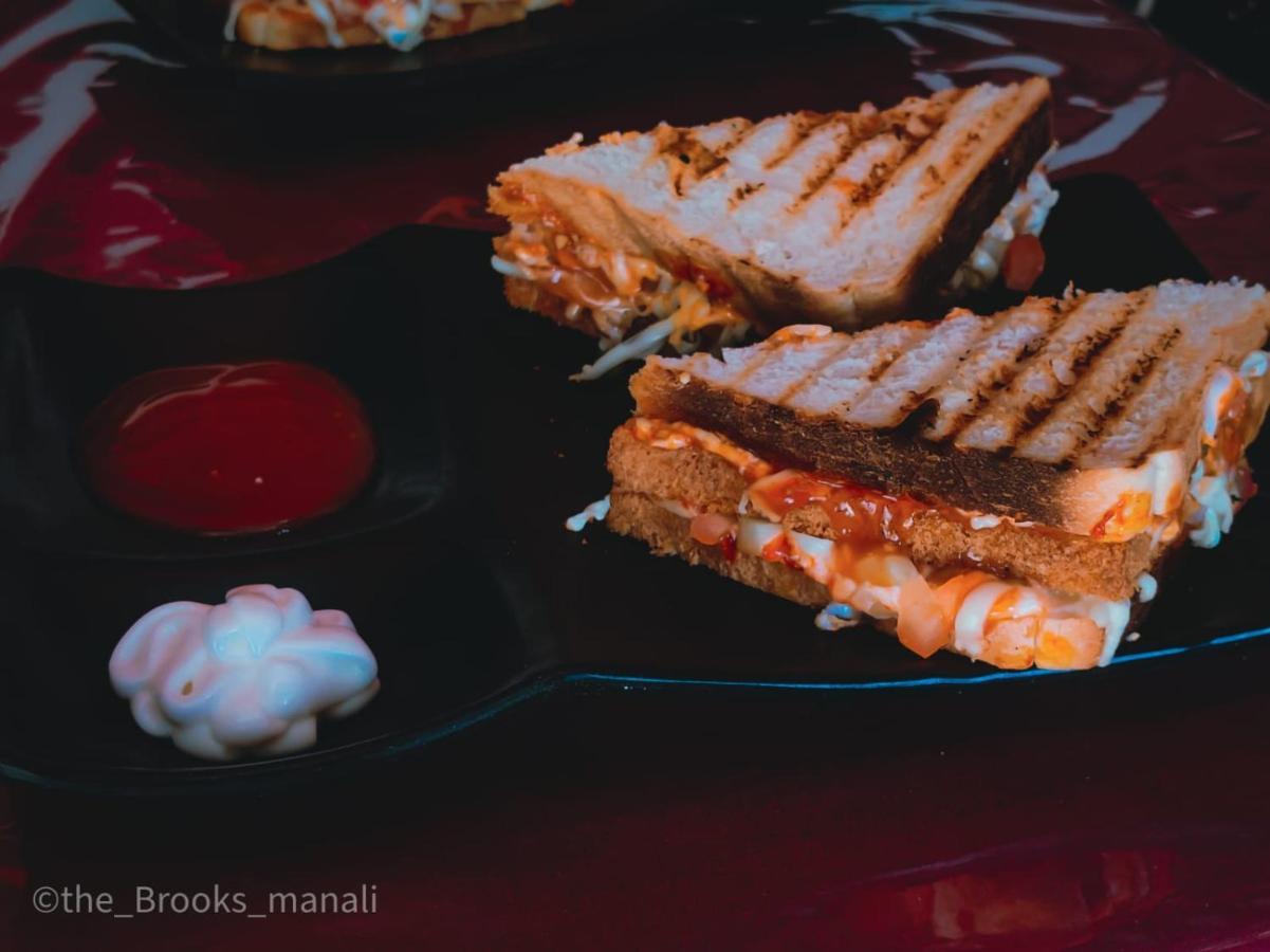 The Brooks, Manali Bed and Breakfast Buitenkant foto